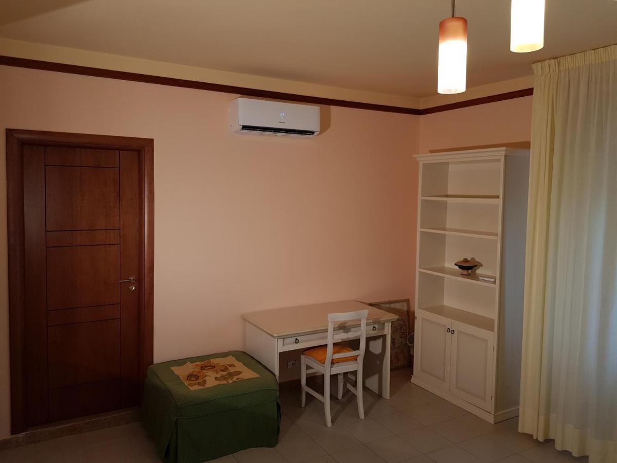 Stylish Apt Terina - Le Lincelle, Lamezia - Bright, Spacious, Elegant And With Terrace Санта-Эуфемия-Ламеция Экстерьер фото